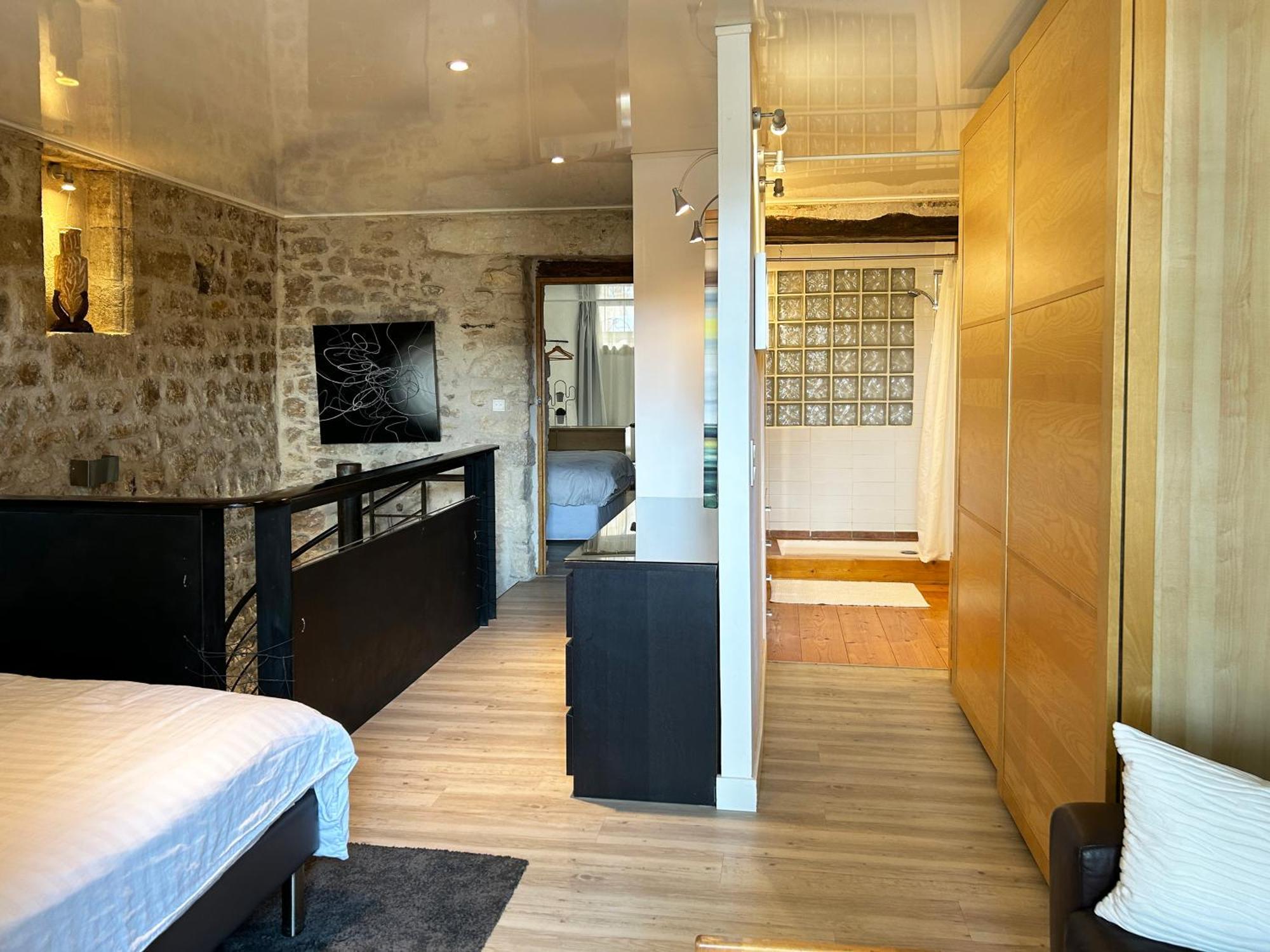 Villa Authentique Et Architecturale - Centre Ville Forcalquier Buitenkant foto