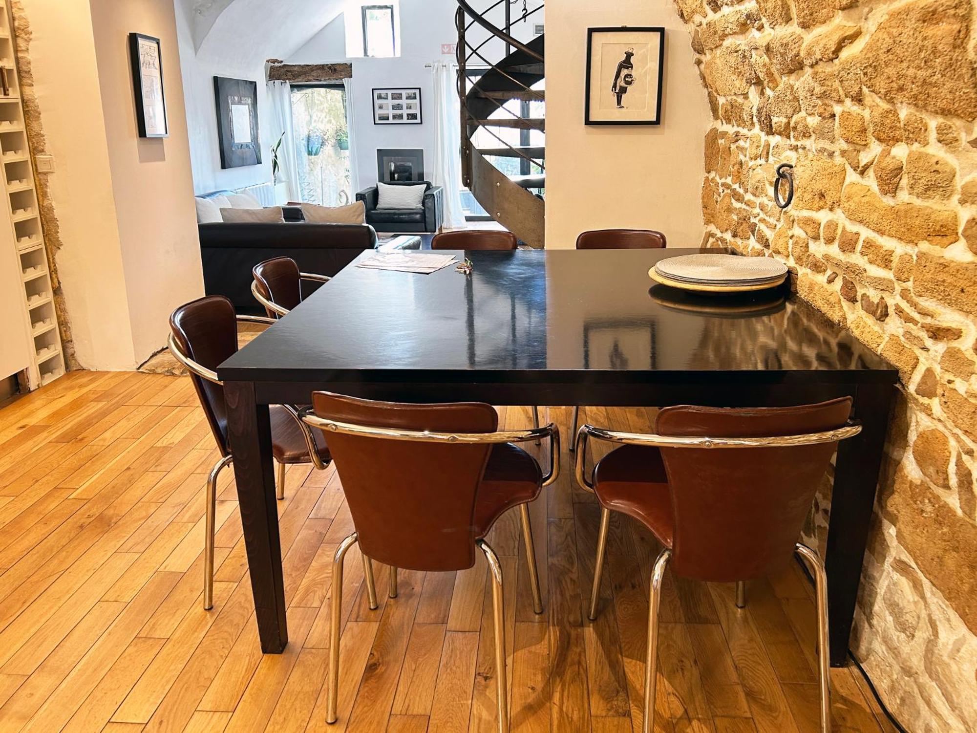 Villa Authentique Et Architecturale - Centre Ville Forcalquier Buitenkant foto